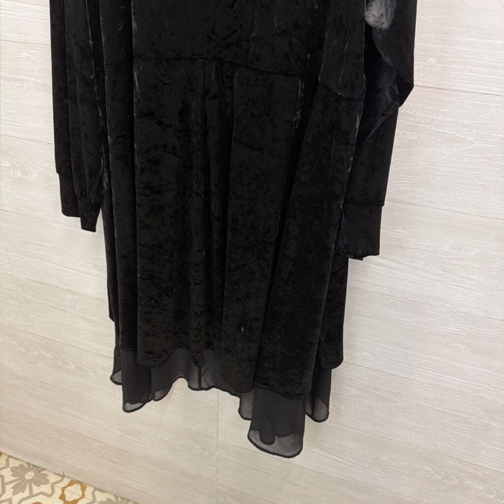 Torrid Black Velvet Long Sleeve Open Front Top 5X