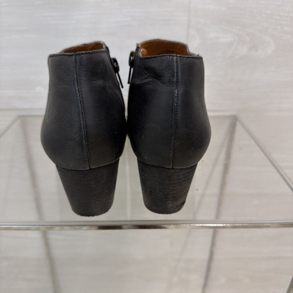 Lucky Brand Black Leather Ankle Booties 9