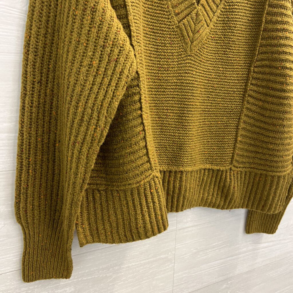 Cabi Olive Green Knit V Neck Sweater Medium