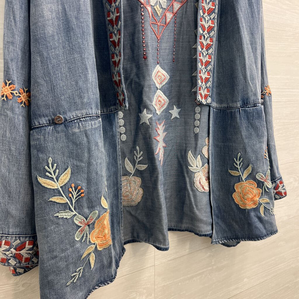 Blue Velvet Blue Chambray/ Multi Color Embroidered Long Sleeve Kimono Top Large