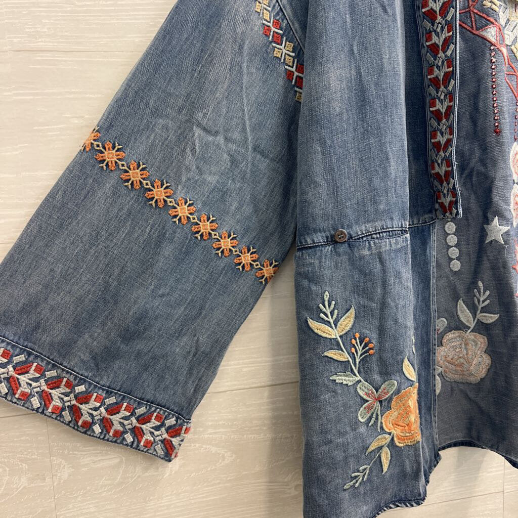 Blue Velvet Blue Chambray/ Multi Color Embroidered Long Sleeve Kimono Top Large