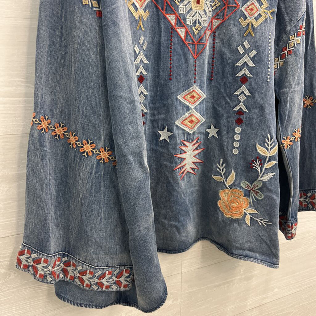 Blue Velvet Blue Chambray/ Multi Color Embroidered Long Sleeve Kimono Top Large