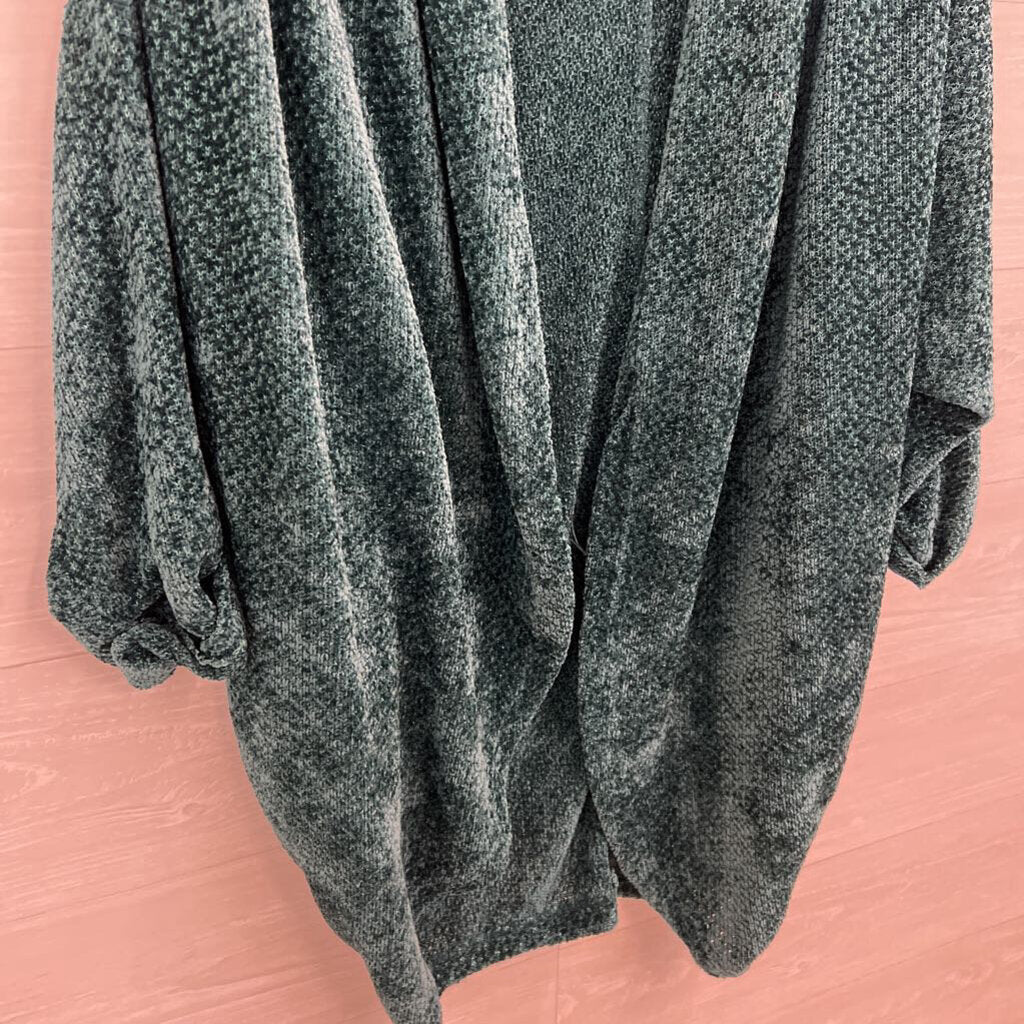 Flawless Green Soft Knit Long Sleeve Slouchy Open Front Cardigan Medium