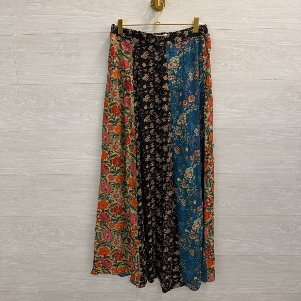 Natural Life Blue/ Muti Floral Print Maxi Skirt Medium