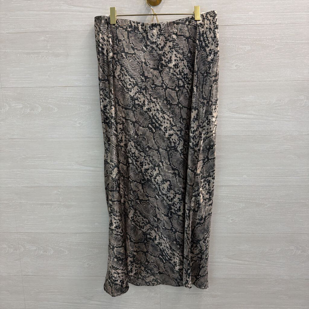 Know One Cares Black/ Beige Silky Snakeskin Print Midi Skirt Large