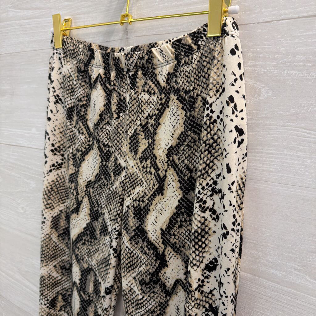 Chatoyant White/ Black Snakeskin Print Bell Bottom Pull On Pants Large