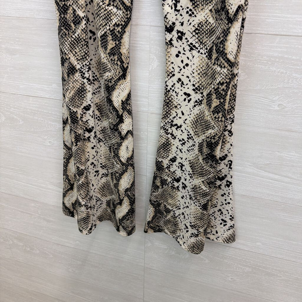Chatoyant White/ Black Snakeskin Print Bell Bottom Pull On Pants Large