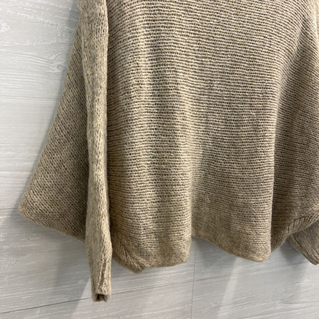 Cobblestone Living Beige Soft Knit Alessandra Wrap Sweater Medium