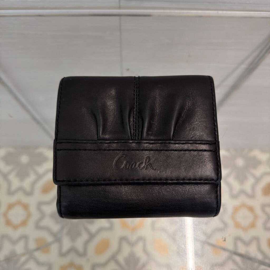 Coach Black Leather Bi Fold Wallet