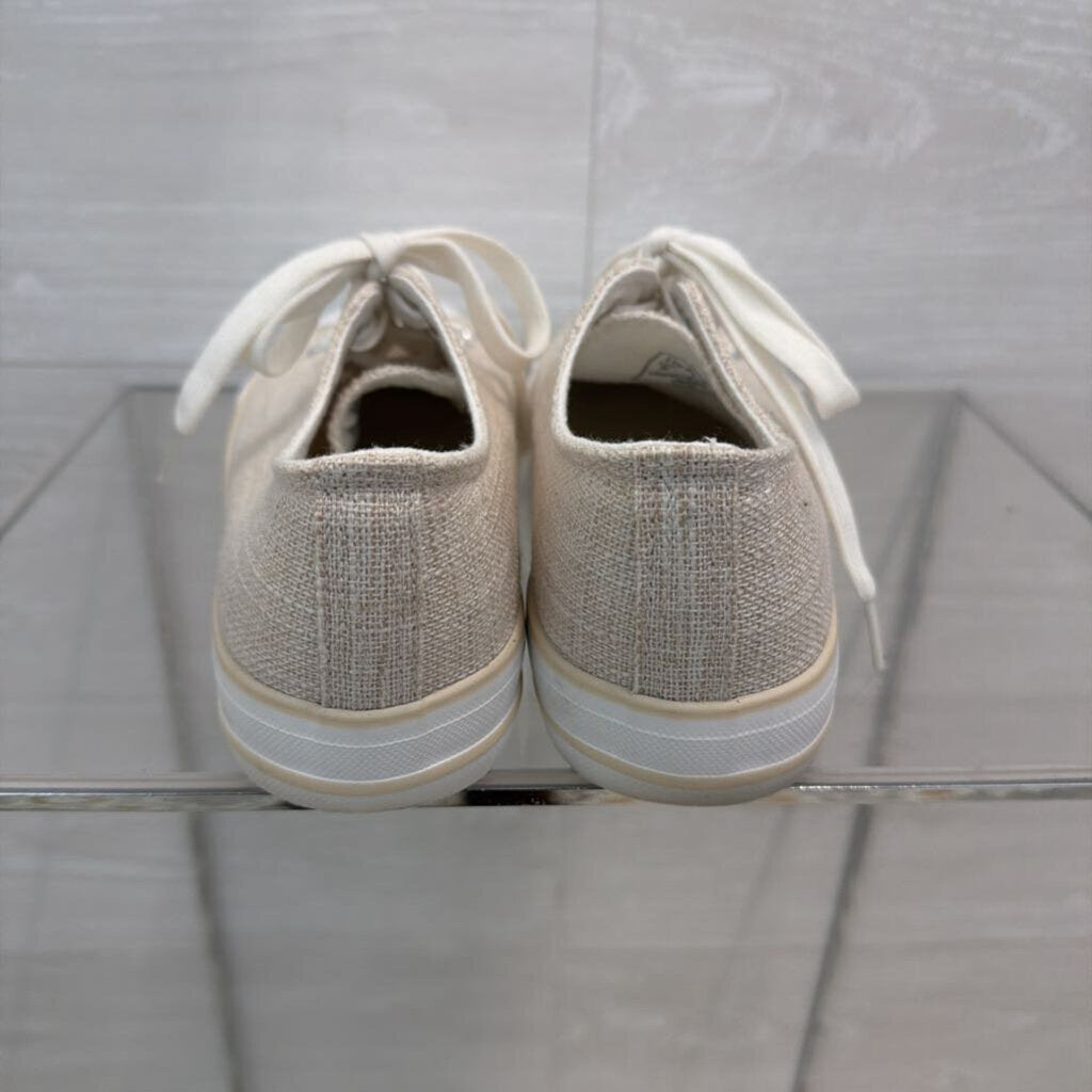 White/ Beige Canvas Lace Up Low Top Sneakers 8