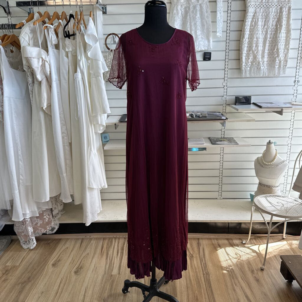 April Cornell Burgundy Mesh Short Sleeve Embroidered Detail Short Sleeve Maxi Dress Small
