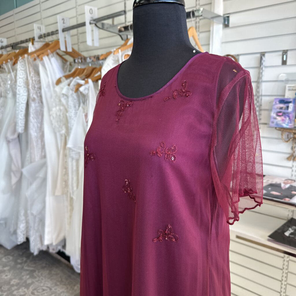 April Cornell Burgundy Mesh Short Sleeve Embroidered Detail Short Sleeve Maxi Dress Small