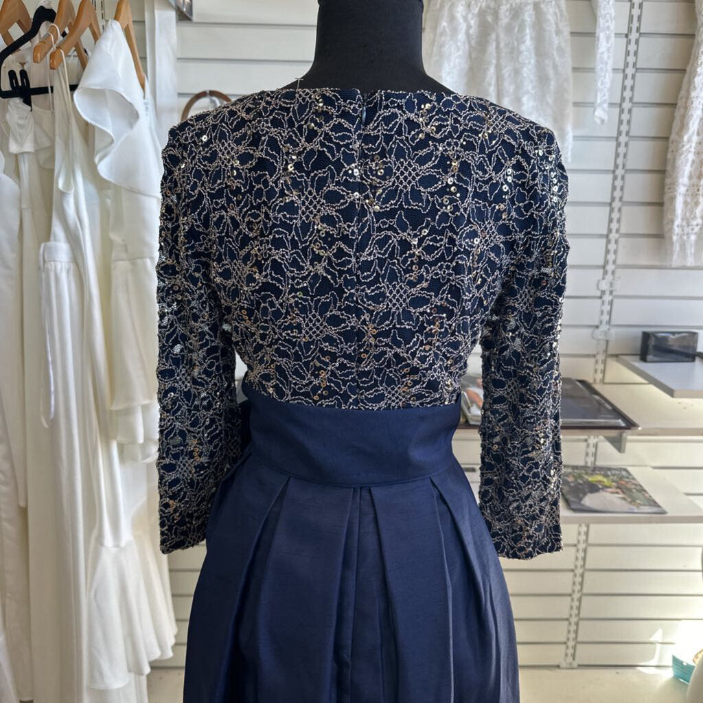 Jessica Howard Navy/ Gold Lace Long Sleeve Top Short Formal Dress 8
