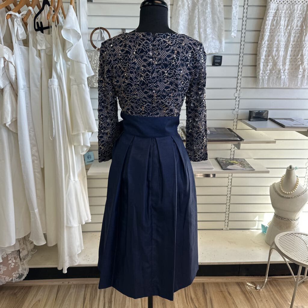 Jessica Howard Navy/ Gold Lace Long Sleeve Top Short Formal Dress 8