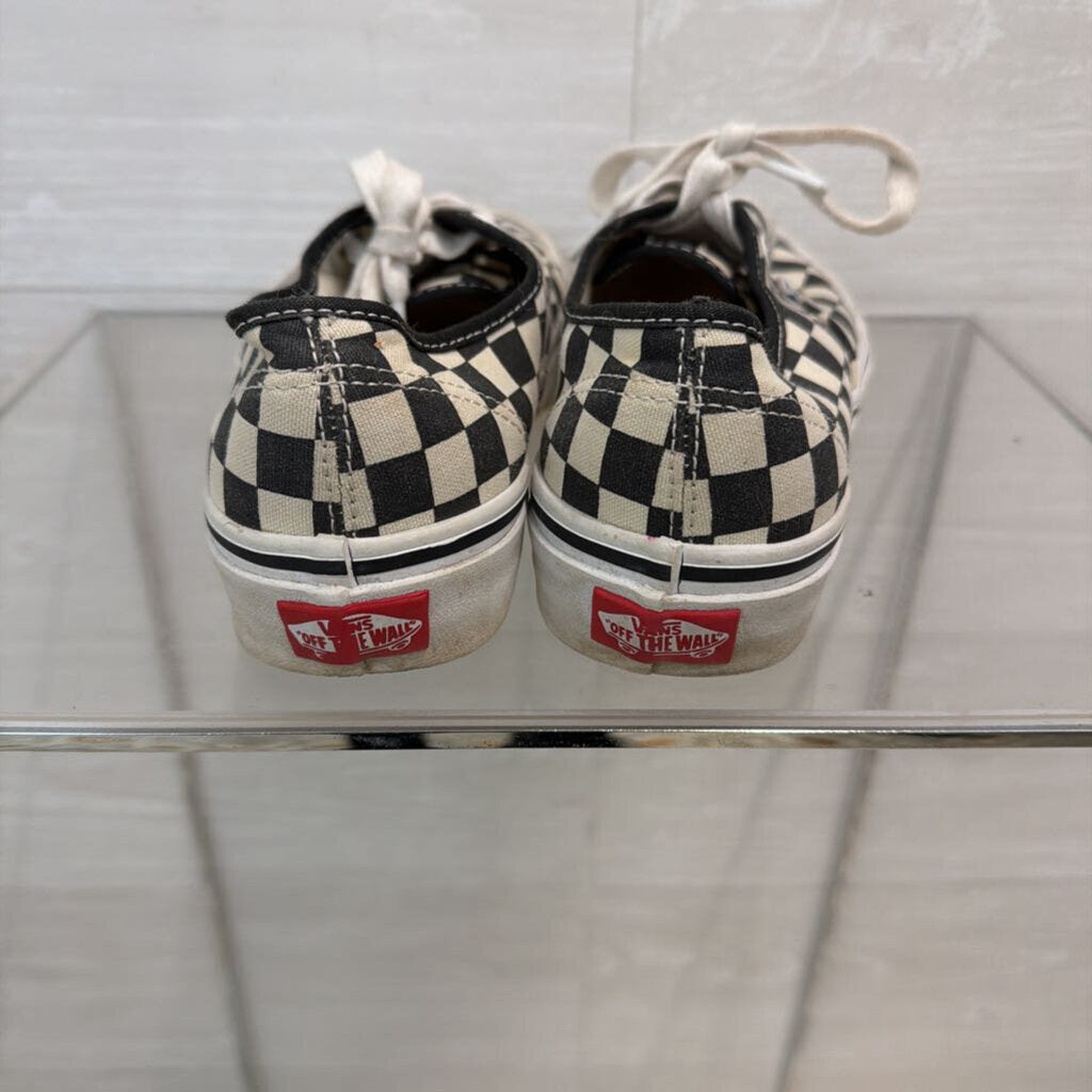 Vans Black/ White Checkered Low Sneakers 6.5
