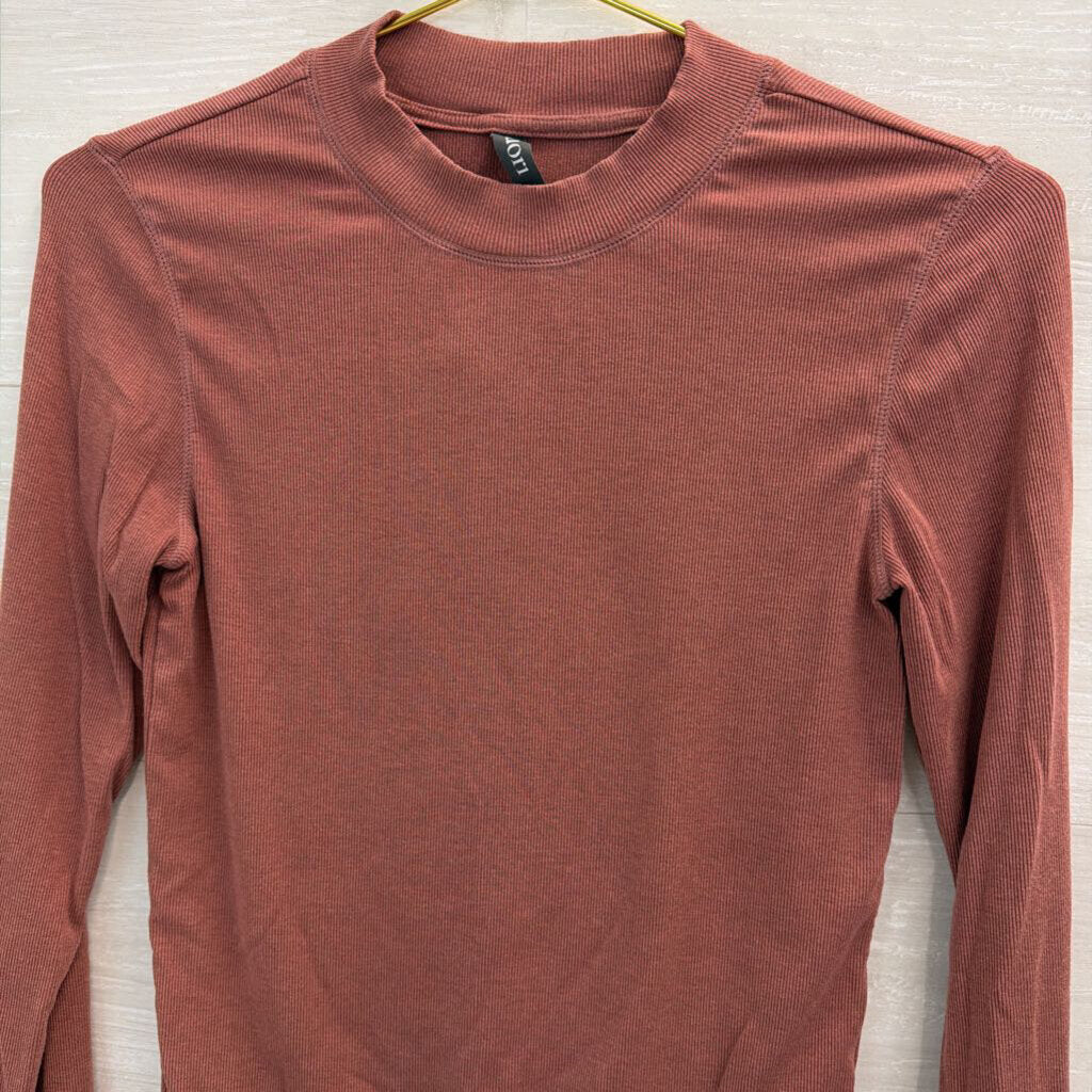 Vuori Mauve Pink Ribbed Mock Neck Cropped Long Sleeve Top Medium