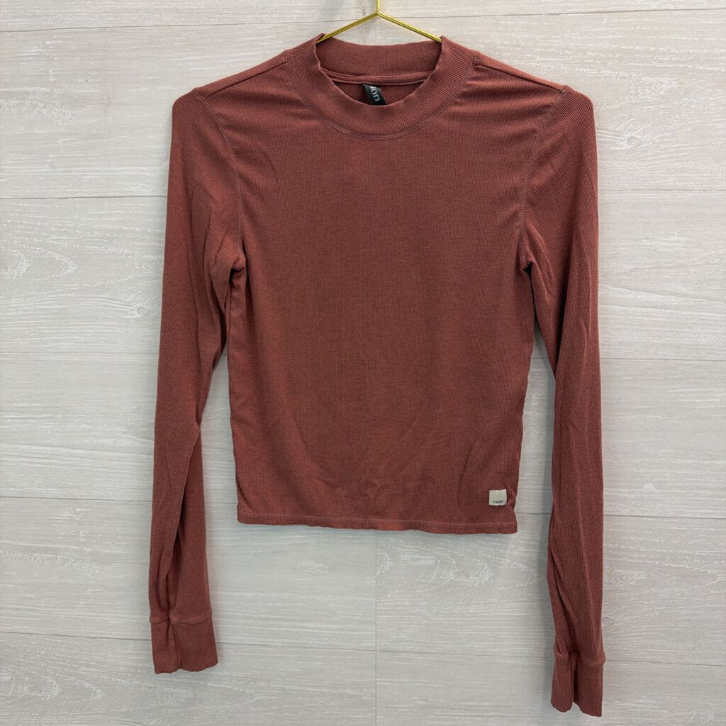 Vuori Mauve Pink Ribbed Mock Neck Cropped Long Sleeve Top Medium