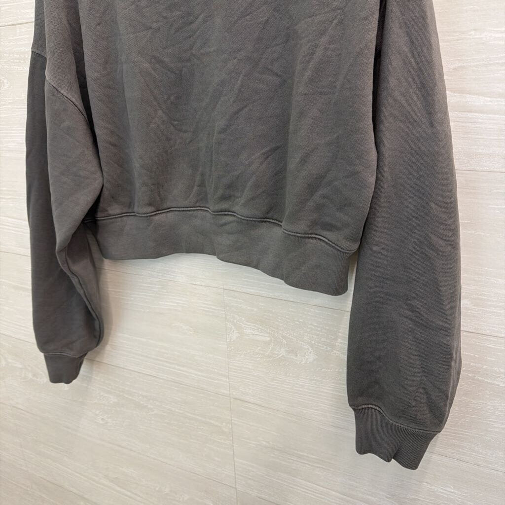 Gap Disney Grey/ Black Cropped Mickey Pullover Extra Small