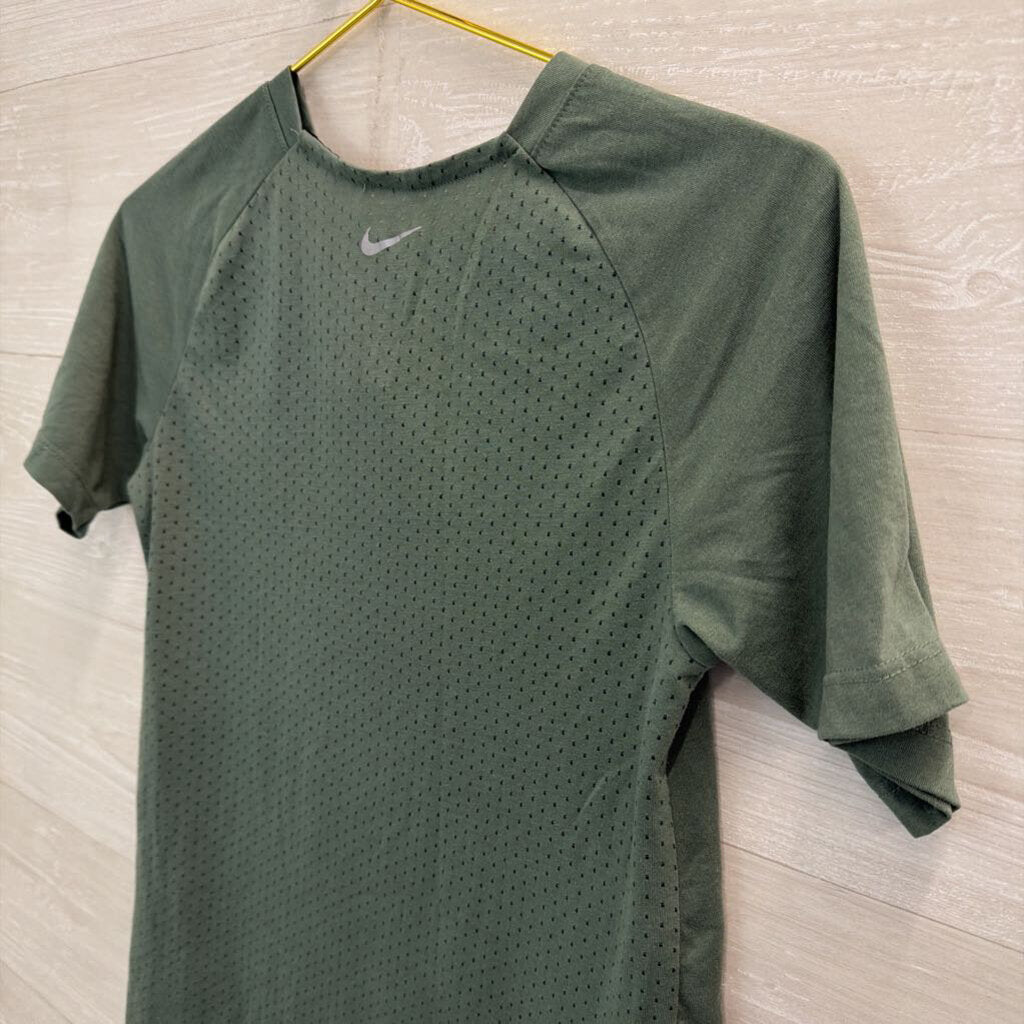 Nike Green Short Sleeve Running Athletic Top Extra Small