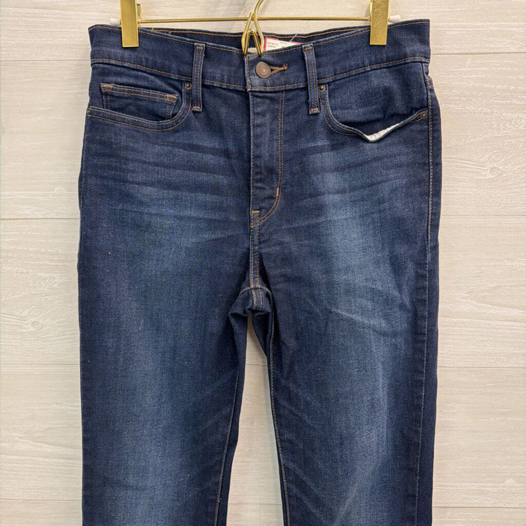 Levi Dark Wash Slimming Boot Jeans 29