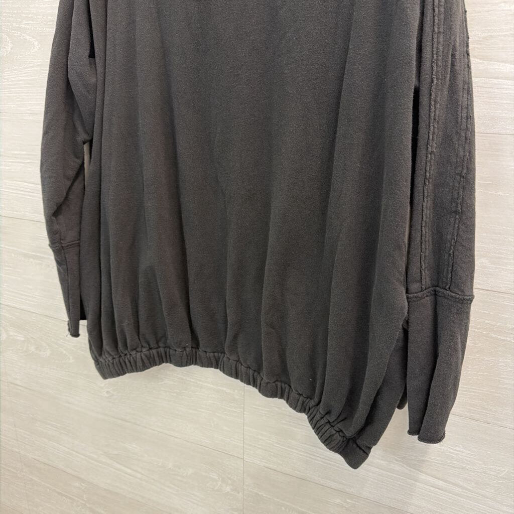 Goldie Black Long Sleeve V Neck Elastic Waist Top Medium