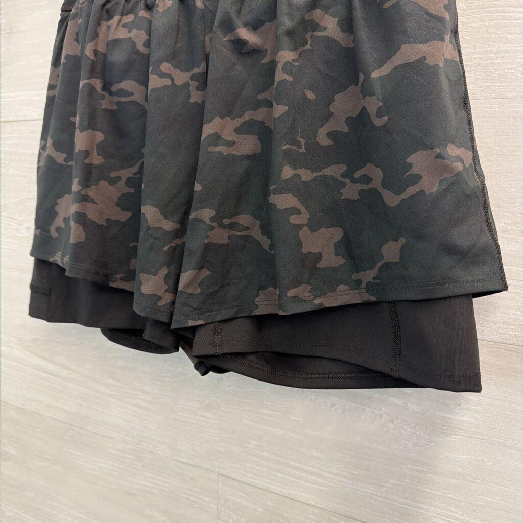 Spanx Black Camo Print Athletic Layered Shorts Large