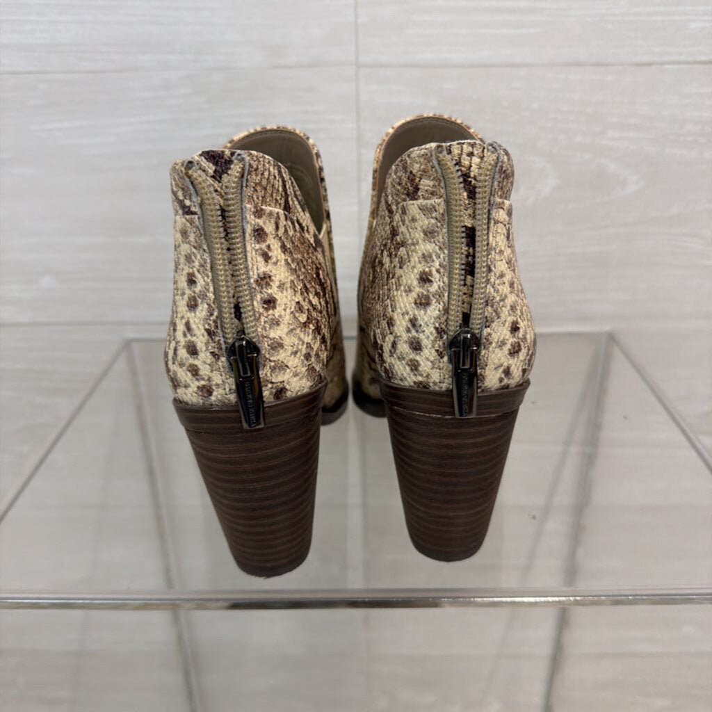 Vince Camuto Cream/ Brown Snakeskin Print Gradina Block Heel Ankle Boots 7.5