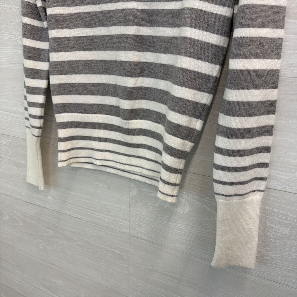 Azzurra Grey/ White Striped Cropped Sweater Top Small