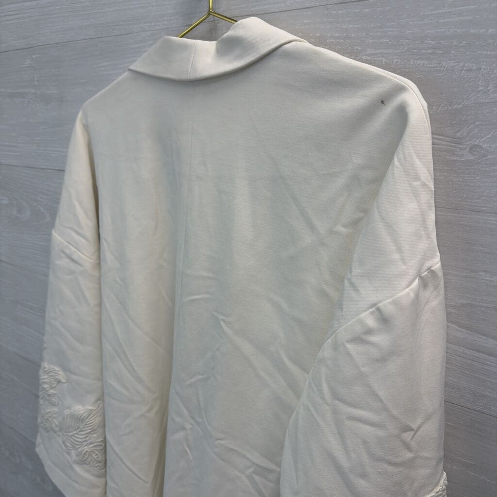 Chicos White Embroidered Flower Open Front Jacket 12/14