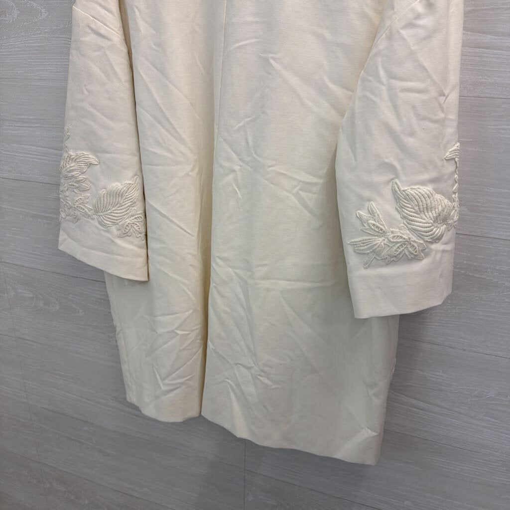 Chicos White Embroidered Flower Open Front Jacket 12/14