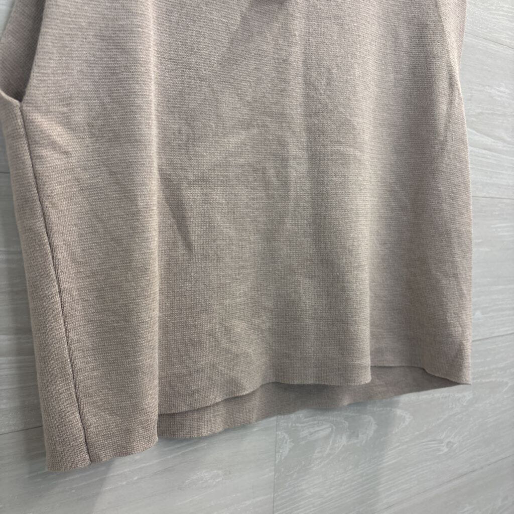 Cyrus Grey Knit Sleeveless Top Small