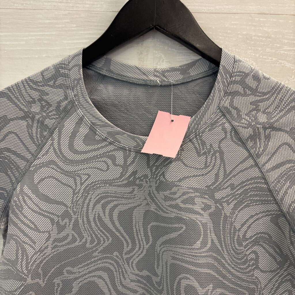 Lululemon Blue/ Grey Print Short Sleeve Athletic Top 4