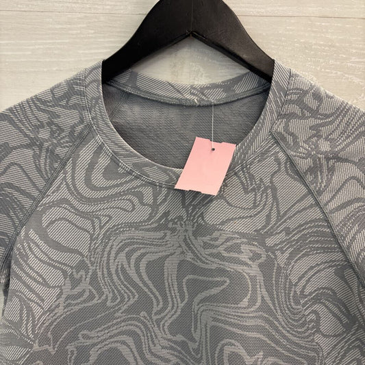 Lululemon Blue/ Grey Print Short Sleeve Athletic Top 4