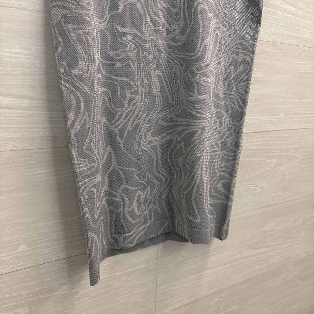 Lululemon Blue/ Grey Print Short Sleeve Athletic Top 4