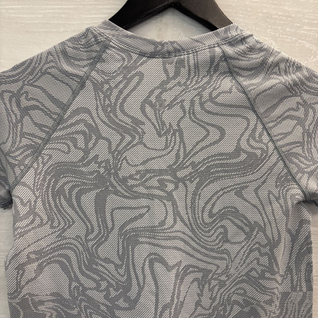 Lululemon Blue/ Grey Print Short Sleeve Athletic Top 4