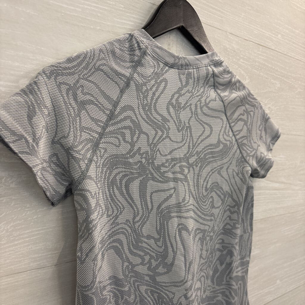 Lululemon Blue/ Grey Print Short Sleeve Athletic Top 4