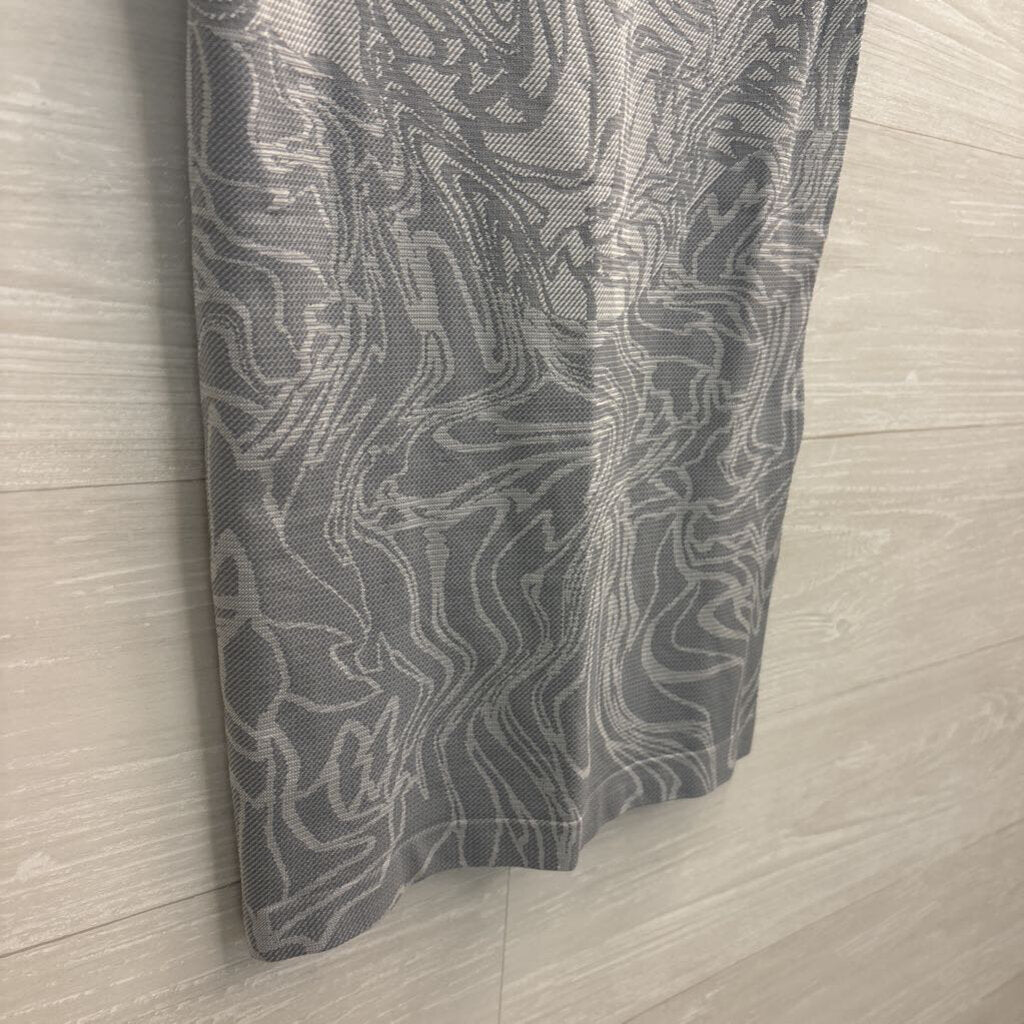 Lululemon Blue/ Grey Print Short Sleeve Athletic Top 4