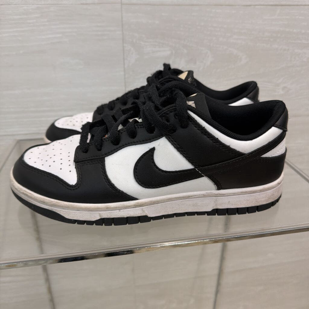 Nike Black/ White Dunk Low Retro Sneakers 8