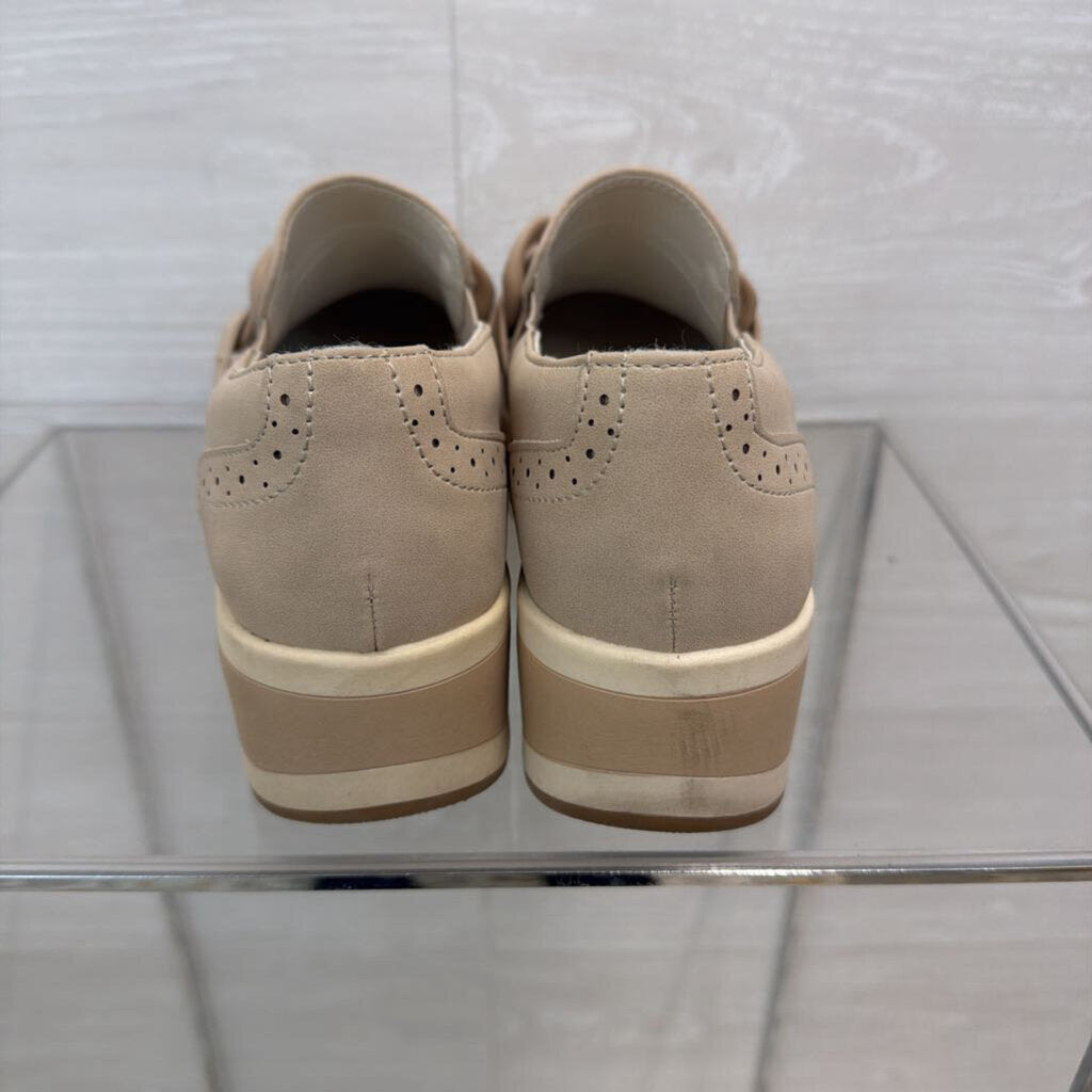 Dolce Vita Beige Jhenee Platform Slip On Loafer Sneakers 7.5