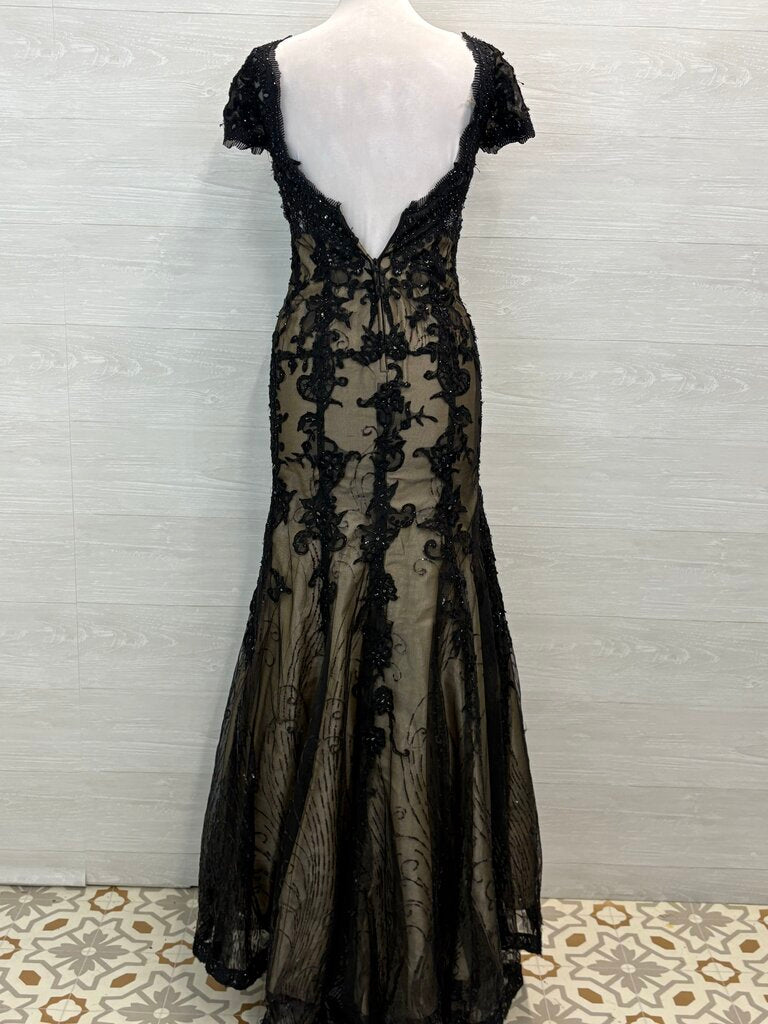 VM Collection Black Lace Fitted Formal Dress 2