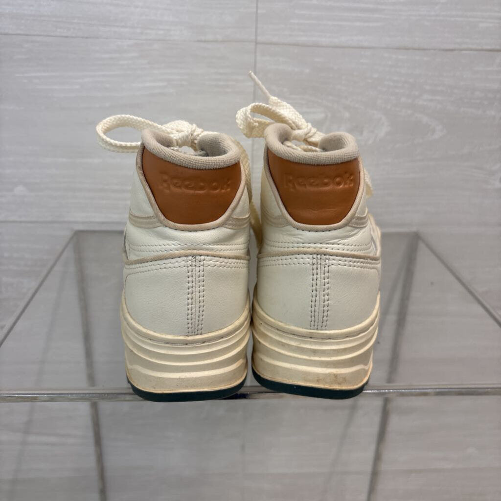 Reebok White Club C Geo Mid Sneakers 8