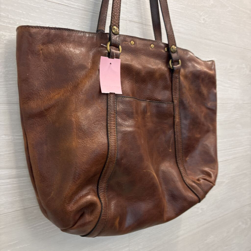 Patricia Nash Brown Distressed Leather Benvenuto Heritage Shoulder Purse