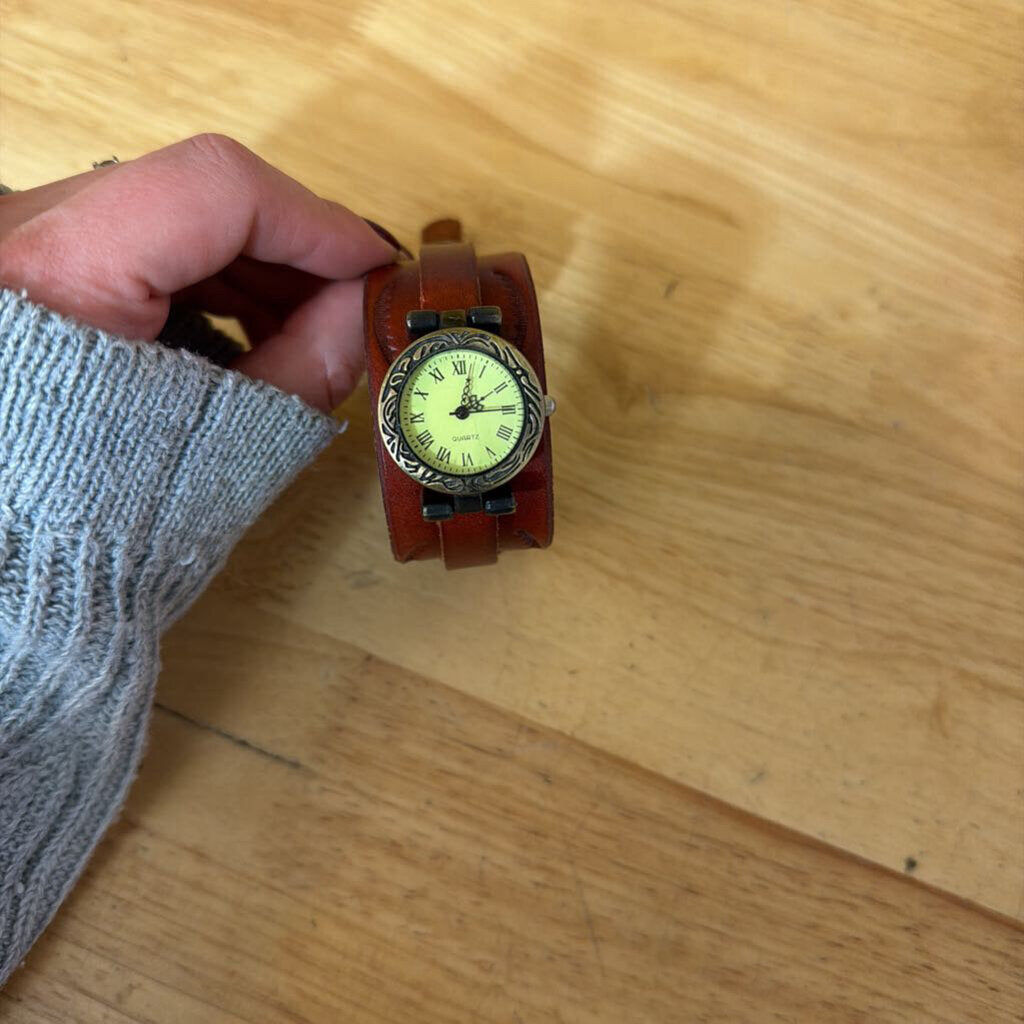 Brown Leather Thick Band Watch