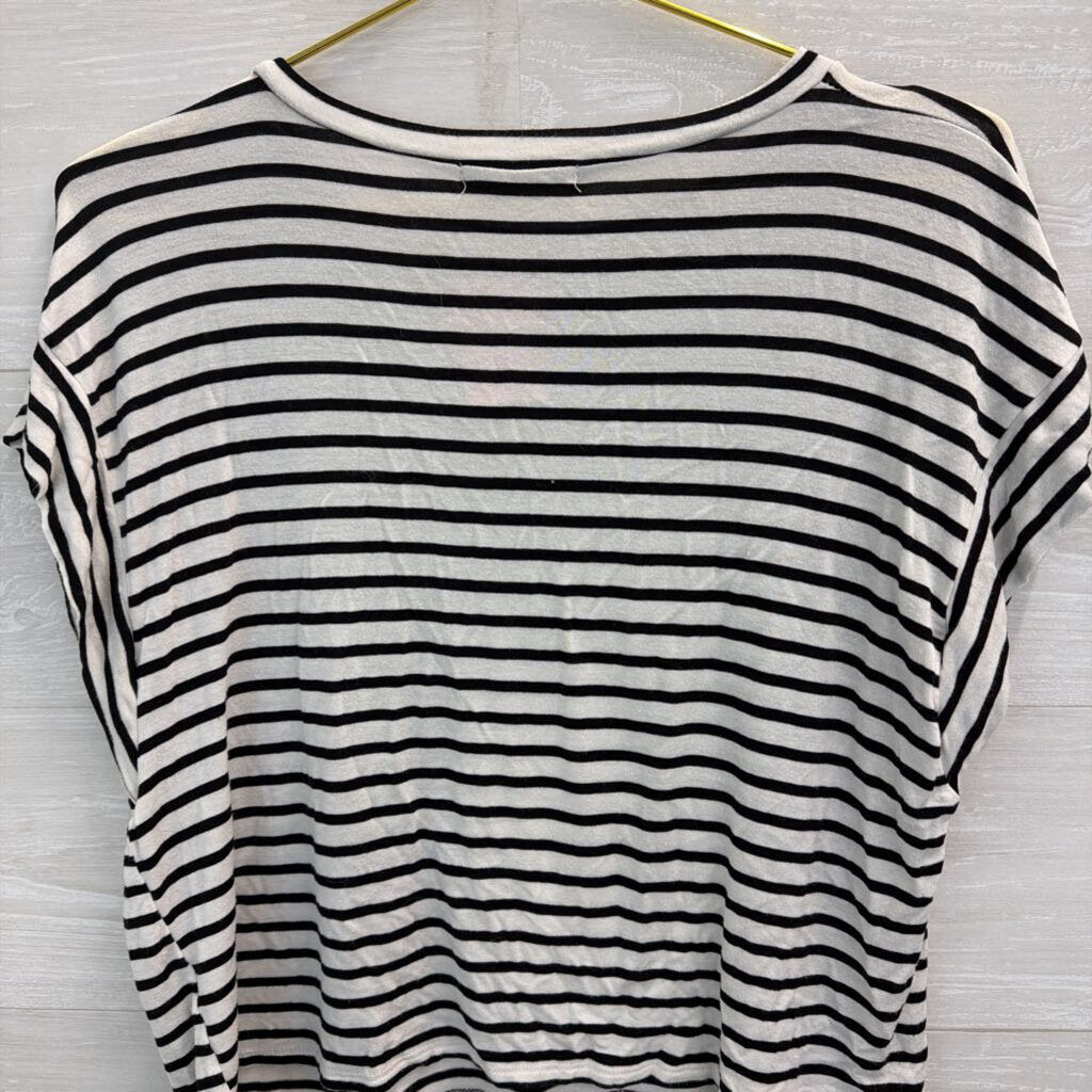 Seraphic Black/ White Striped Short Sleeve Top Medium