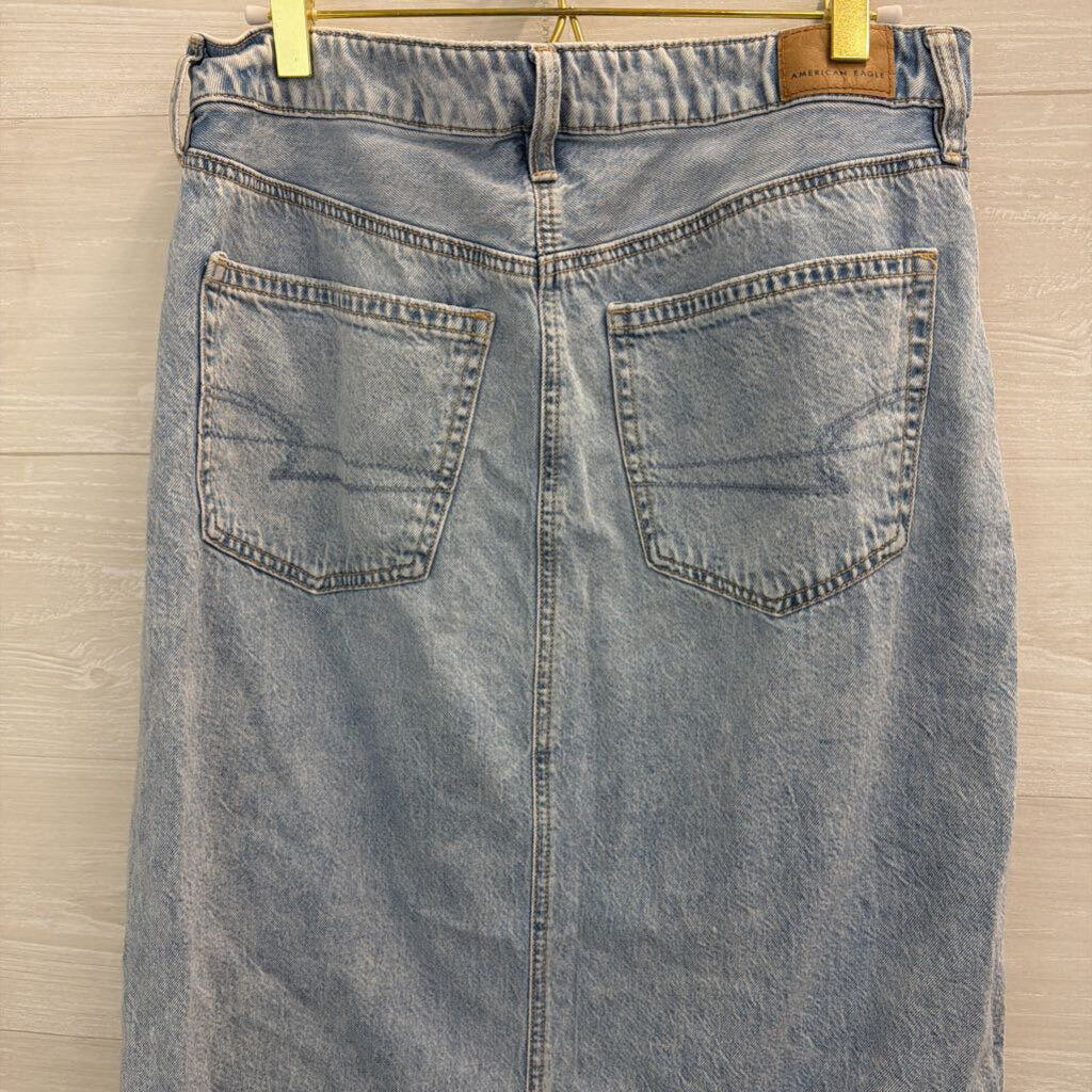 American Eagle Light Wash Front Slit Midi Denim Skirt 6