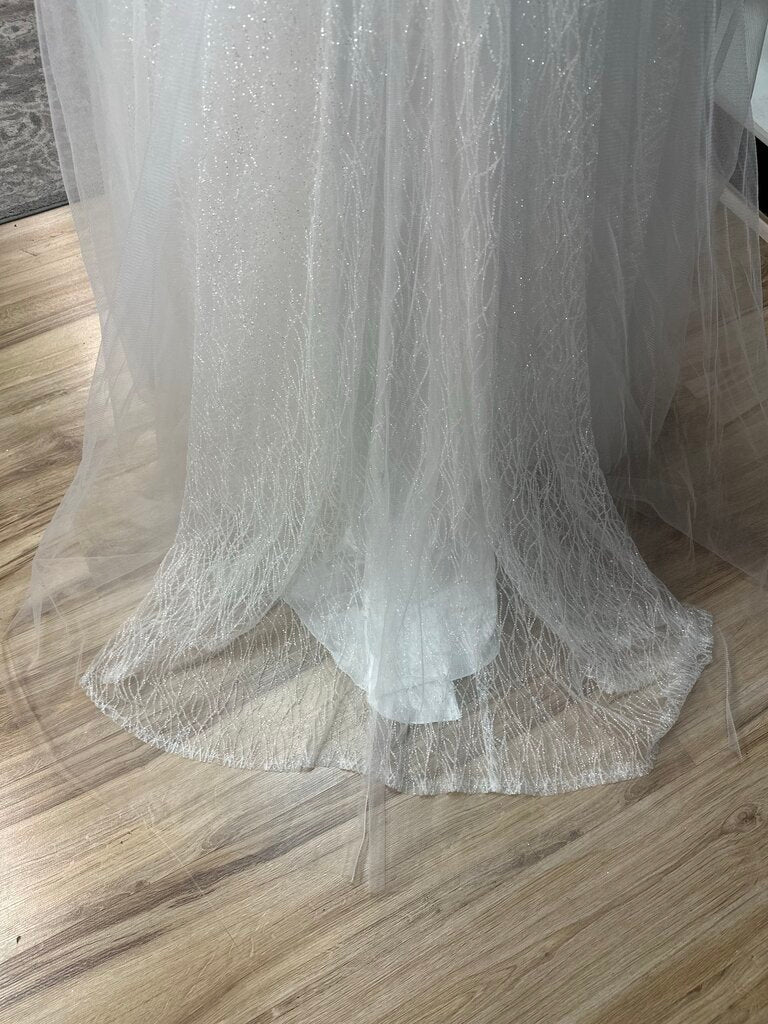 Ivory Layered Sparkle/ Lace A Line Bridal Gown 6