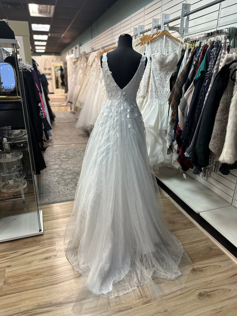 Ivory Layered Sparkle/ Lace A Line Bridal Gown 6