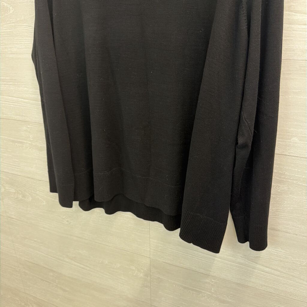 Cyrus Black Knit White Trim Collar Long Sleeve Top 2X