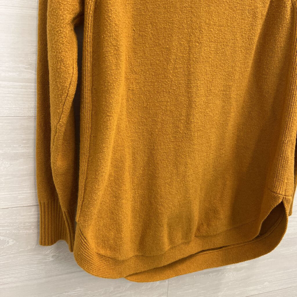 Moth Marigold Knit Turtleneck Sweater Large