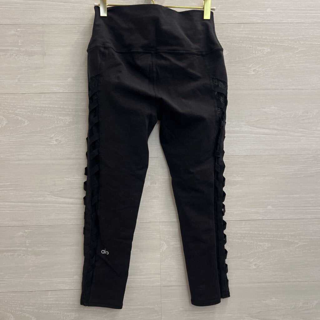 Alo Black Criss Cross Sides Cropped Leggings Medium